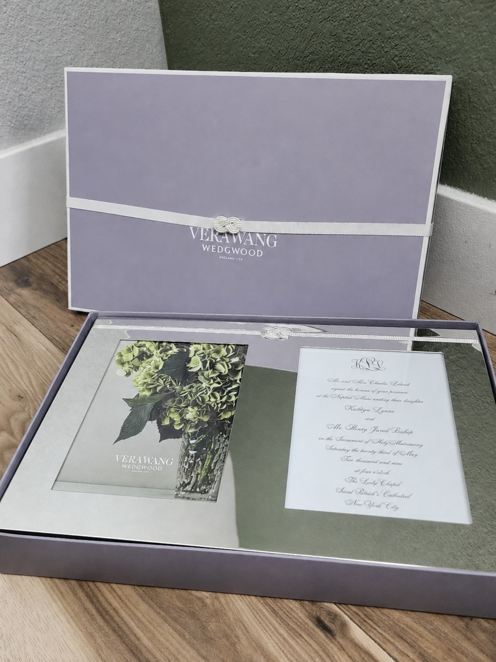Vera Wang x Wedgwood Infinity Double Invitation Photo Frame (5"x7") - Brand New